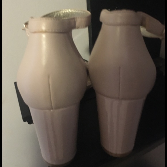 🛍SALE🛍Bandolino Pink Strappy Sandals 8 - Picture 10 of 13